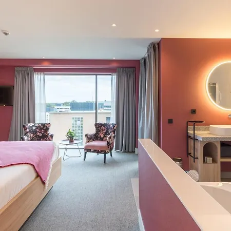 Hotel Der Valk 4*