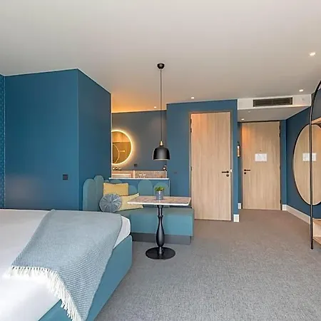 Hotell Der Valk 4*