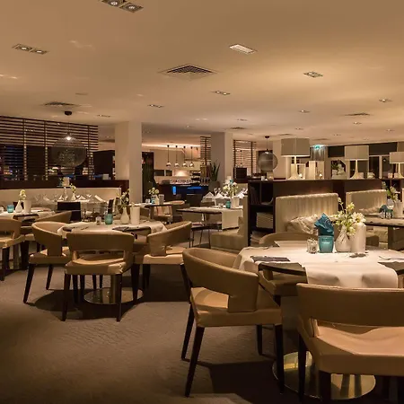 Hotel Der Valk 4*