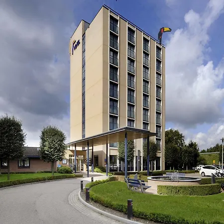 Der Valk Hotel 4*