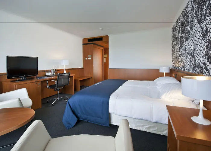 ヴァン デル ヴァルク ヴェンロー フェンロー